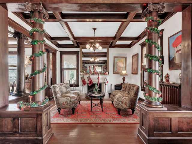 1414 N Benton Avenue, Springfield, MO 65802