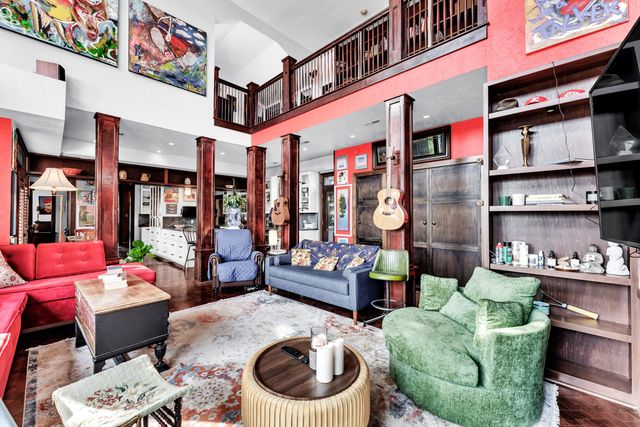 1414 N Benton Avenue, Springfield, MO 65802