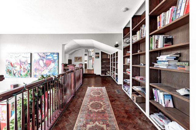 1414 N Benton Avenue, Springfield, MO 65802