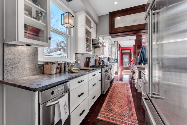 1414 N Benton Avenue, Springfield, MO 65802