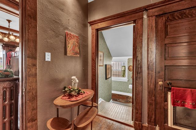 1414 N Benton Avenue, Springfield, MO 65802