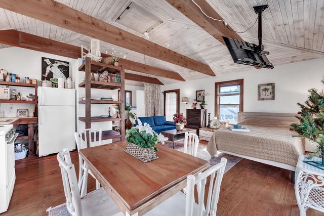 1414 N Benton Avenue, Springfield, MO 65802