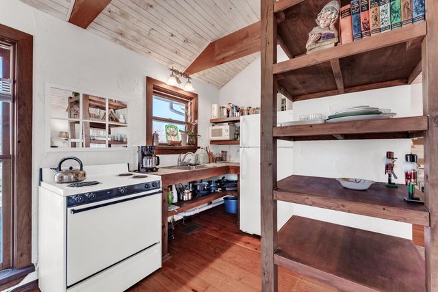 1414 N Benton Avenue, Springfield, MO 65802