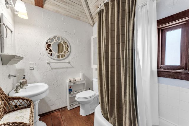 1414 N Benton Avenue, Springfield, MO 65802