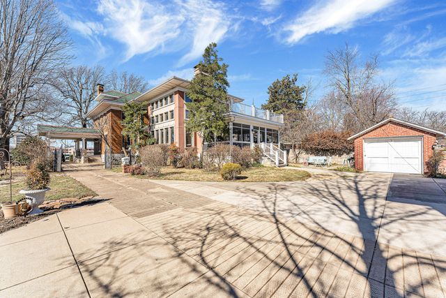 1414 N Benton Avenue, Springfield, MO 65802