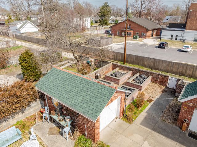 1414 N Benton Avenue, Springfield, MO 65802