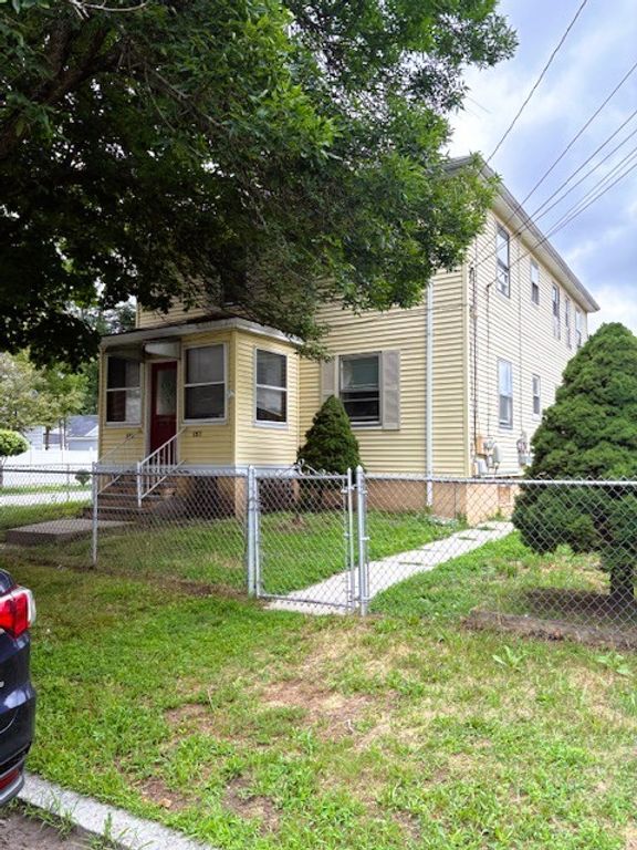 157 Ophelia Street, Providence, RI 02909