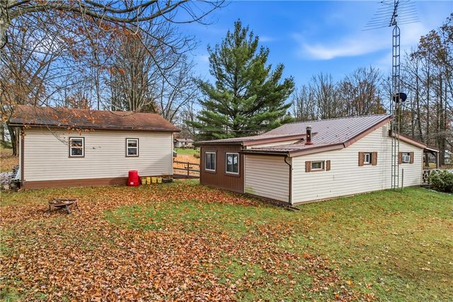 2308 Wirt Ave, Shenango, PA 16134