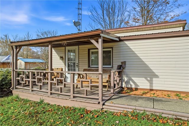 2308 Wirt Ave, Shenango, PA 16134