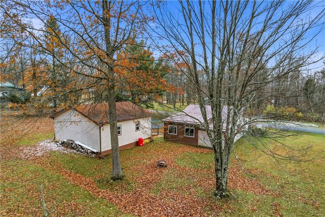 2308 Wirt Ave, Shenango, PA 16134