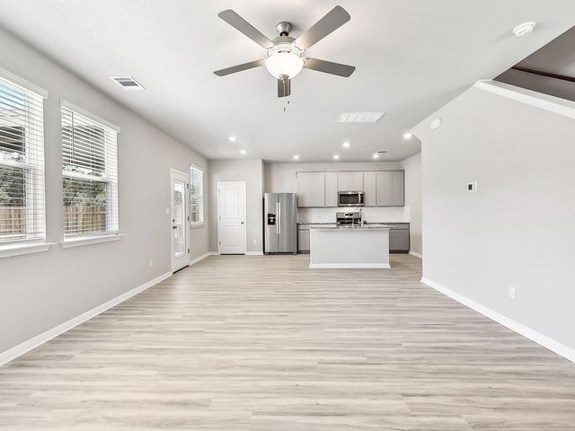 108 Rivendale ST, Liberty Hill, TX 78642
