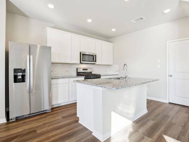 108 Rivendale ST, Liberty Hill, TX 78642