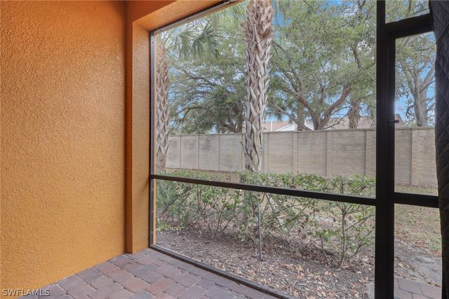 10100 Tin Maple DR 11, Estero, FL 33928