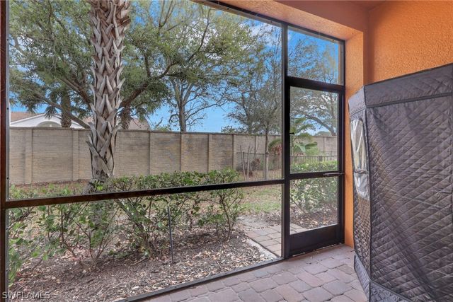 10100 Tin Maple DR 11, Estero, FL 33928