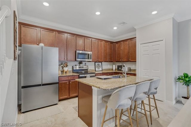 10100 Tin Maple DR 11, Estero, FL 33928