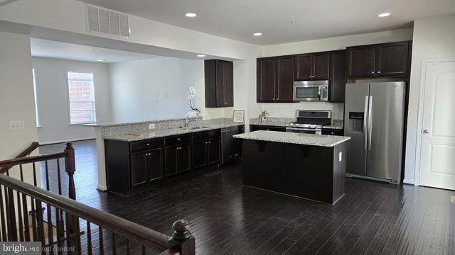 12298 SANDSTONE ST, Waldorf, MD 20601