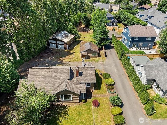 1564 NE Serpentine Place, Shoreline, WA 98155