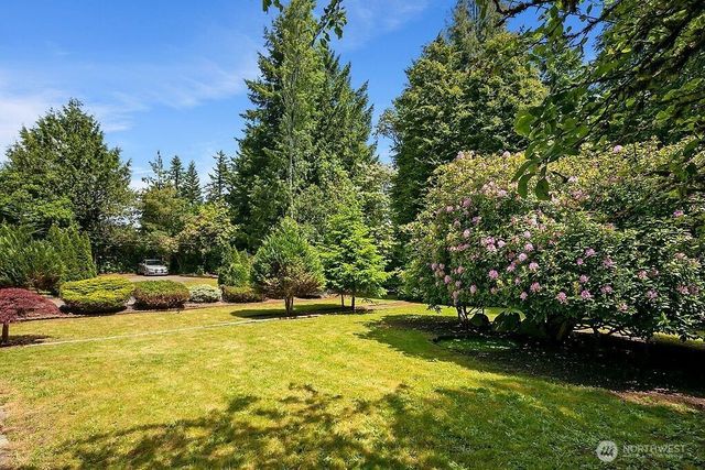 1564 NE Serpentine Place, Shoreline, WA 98155