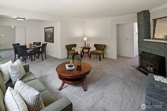 1564 NE Serpentine Place, Shoreline, WA 98155