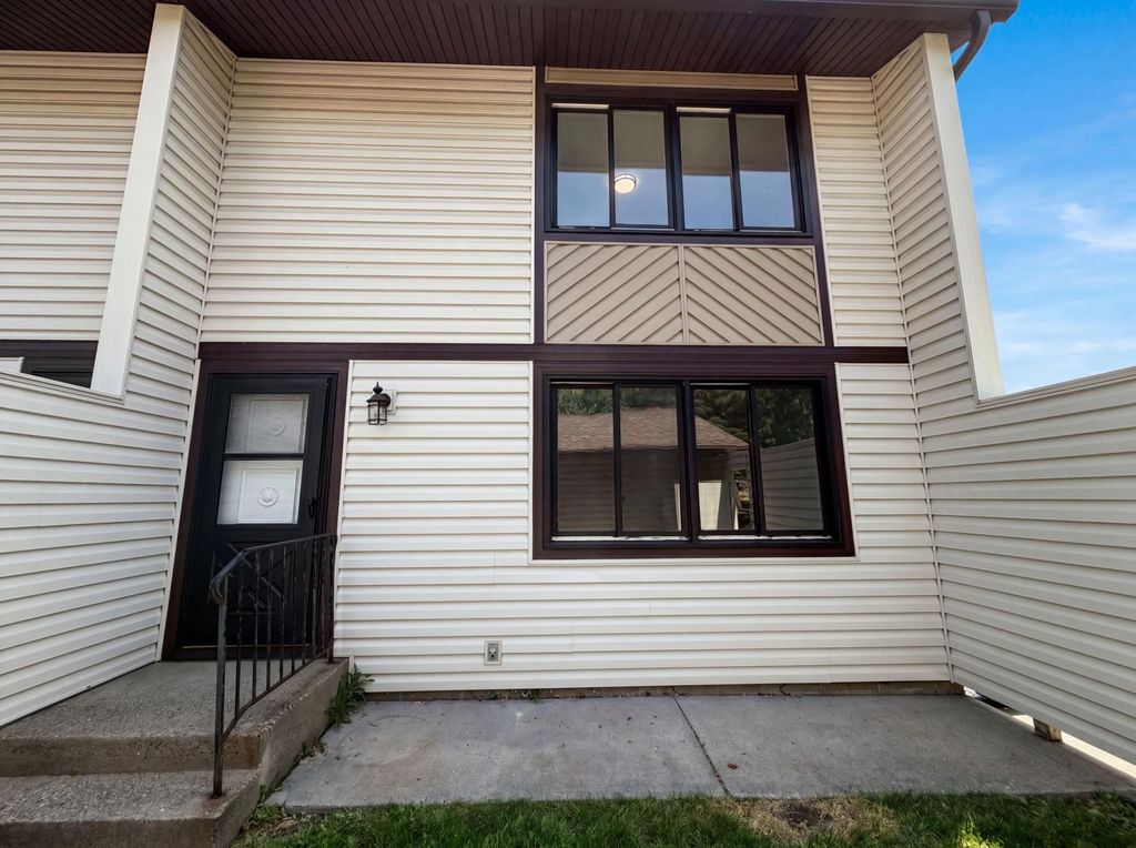 13637 Heather Hills Drive, Burnsville, MN 55337 — exterior