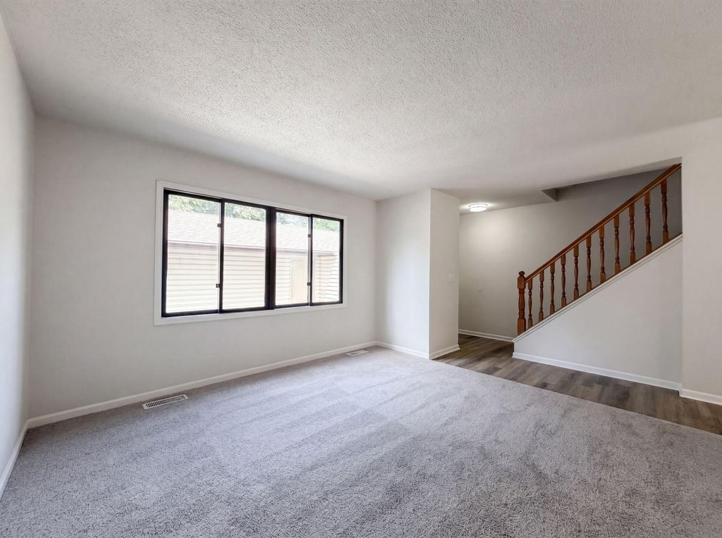 13637 Heather Hills Drive, Burnsville, MN 55337 — photo 3