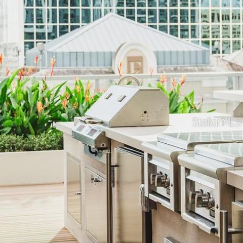 119-2 E PINE STREET, Orlando, FL 32801