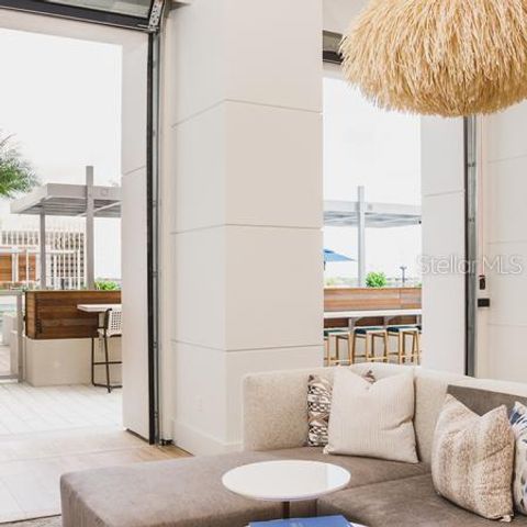 119-2 E PINE STREET, Orlando, FL 32801