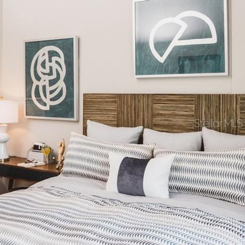 119-2 E PINE STREET, Orlando, FL 32801