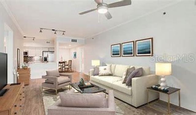 119-2 E PINE STREET, Orlando, FL 32801