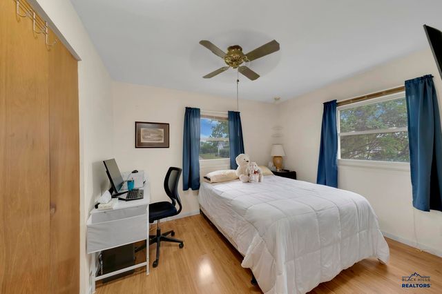 341 E CUSTER ST, Rapid City, SD 57701