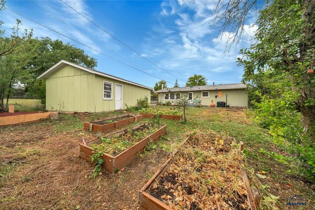 341 E CUSTER ST, Rapid City, SD 57701