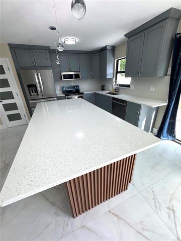 10708 DONBRESE AVENUE, Tampa, FL 33615