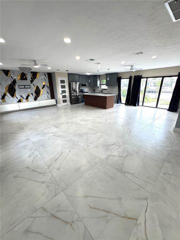 10708 DONBRESE AVENUE, Tampa, FL 33615