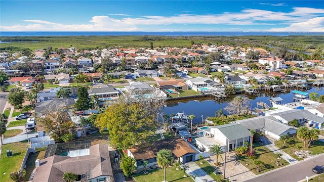 10708 DONBRESE AVENUE, Tampa, FL 33615