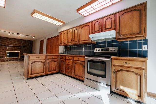 4116 N CONGRESS, Evansville, IN 47711
