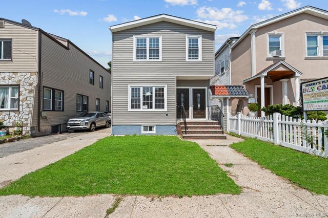 13540 231st Street, Laurelton, NY 11413
