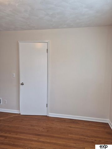 1411 S 54 Street, Omaha, NE 68106