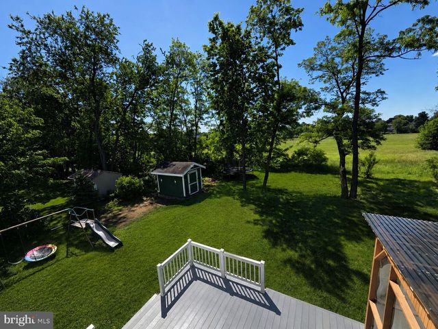 18 WILLOW WAY DR, Enola, PA 17025