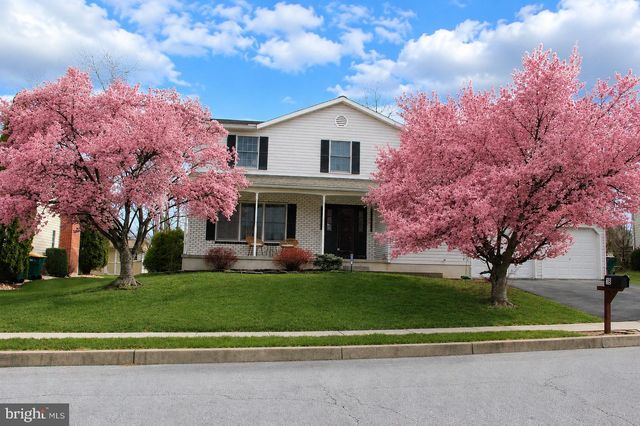 18 WILLOW WAY DR, Enola, PA 17025