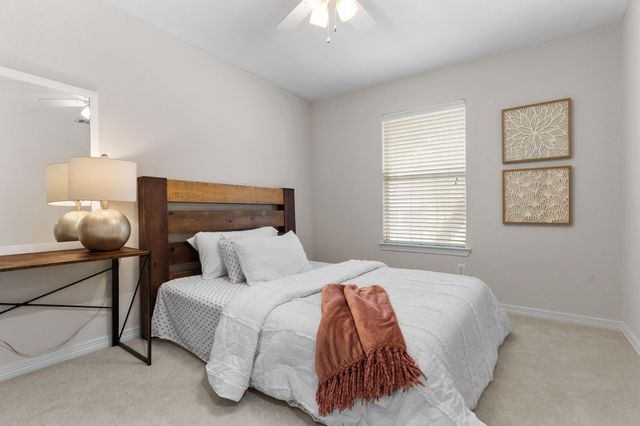 2136 Ash Grove Way, Dallas, TX 75228