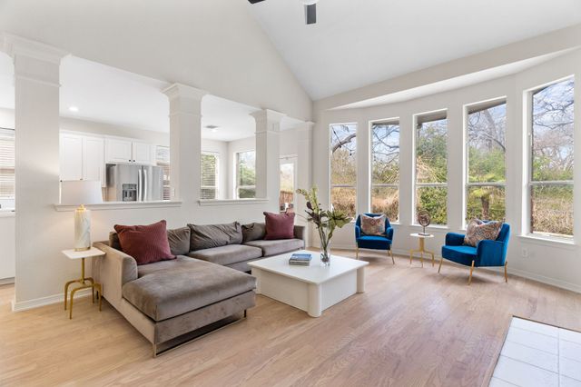 2136 Ash Grove Way, Dallas, TX 75228