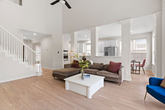 2136 Ash Grove Way, Dallas, TX 75228