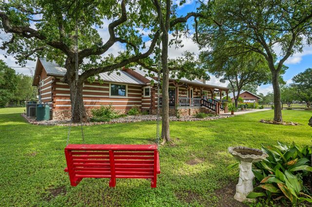 402 Smith RD, Bastrop, TX 78602