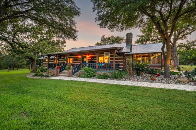 402 Smith RD, Bastrop, TX 78602