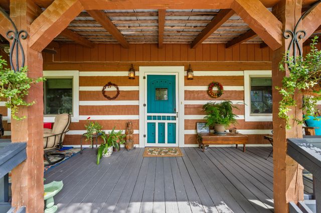 402 Smith RD, Bastrop, TX 78602