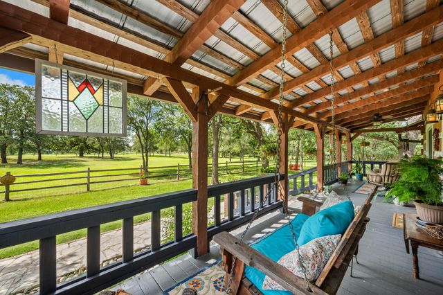 402 Smith RD, Bastrop, TX 78602
