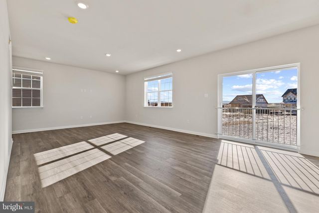 550 ATKINSON ST, Shenandoah Junction, WV 25442