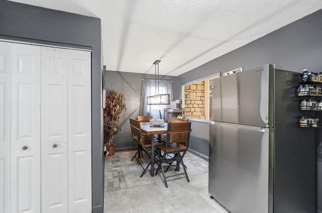1674 Burlington Avenue, Columbus, OH 43227