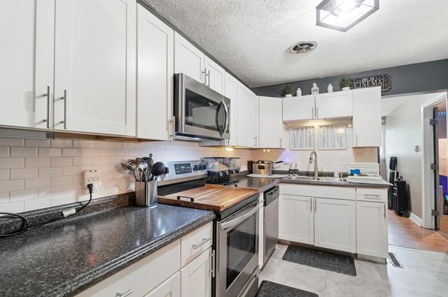 1674 Burlington Avenue, Columbus, OH 43227