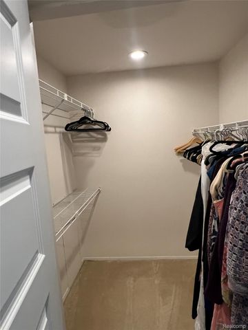 29726 Pine Ridge Circle, Farmington, MI 48331